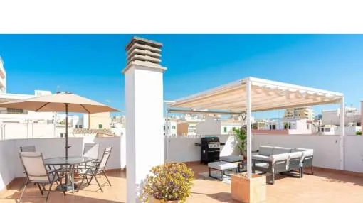 MODERNES PENTHOUSE MIT GROSSER DACHTERASSE