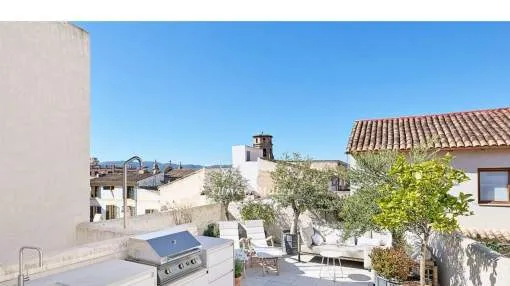 HISTORISCHE ARCHITEKTUR MIT ZEITGENÖSSISCHEM LUXUS UND PRIVATER TERRASSE