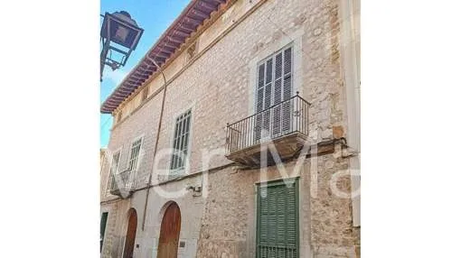 HAUS ZU VERKAUFEN IN SOLLER MIT GARTEN UND GARAGE