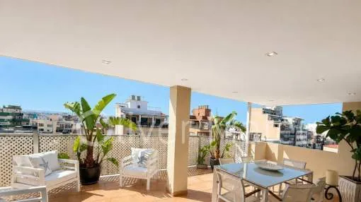 Penthouse mit großer Terrasse und freiem Ausblick in der Gegend Aragón