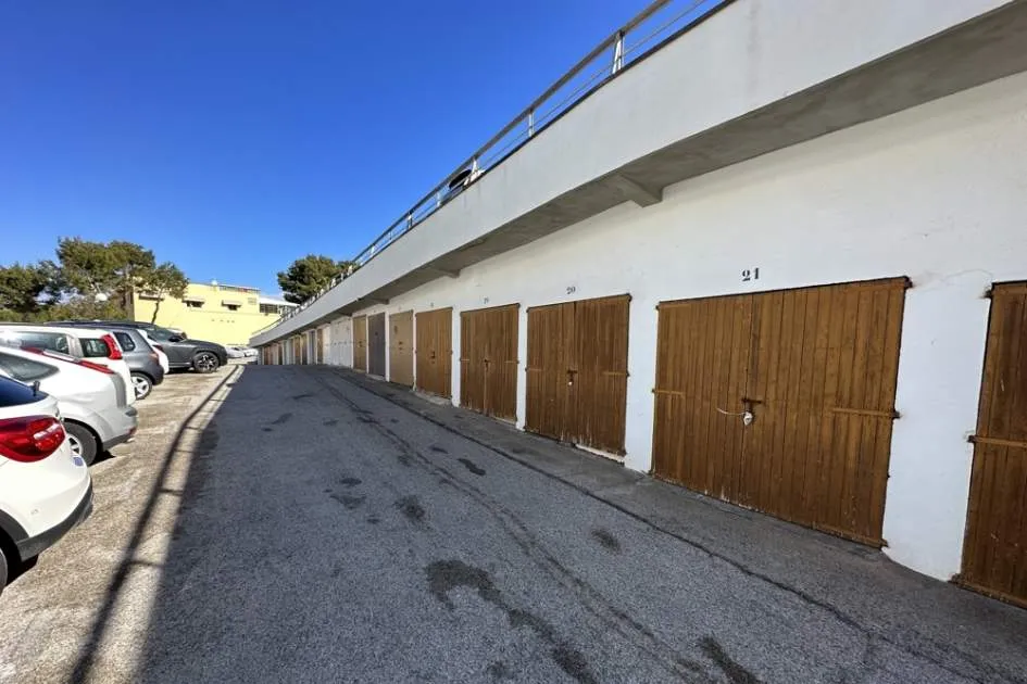 Geschlossene Garage in Santa Ponsa