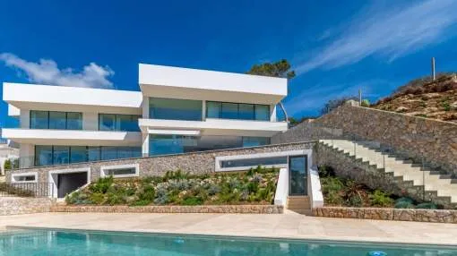 Exklusive villa in erster Meereslinie in Sol de Mallorca
