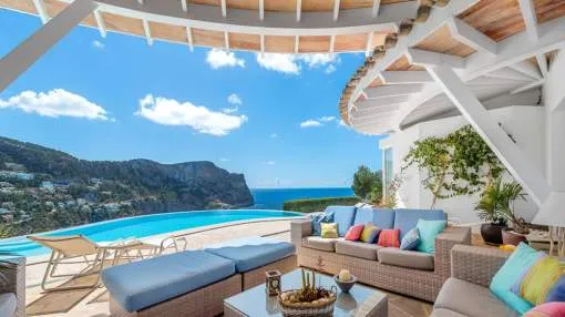 Beeindruckende Designer-Villa mit spektakulärem Meerblick in Port Andratx