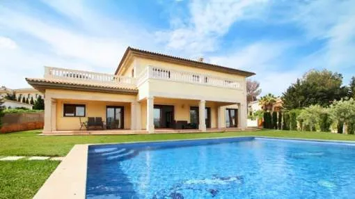 Luxuriöse Villa mit Meerblick in Nova Santa Ponsa