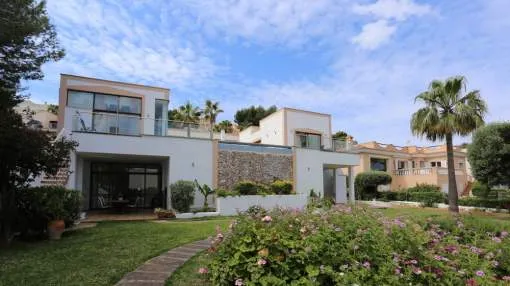 Traditionelle Villa mit Panorama-Meerblick in Nova Santa Ponsa