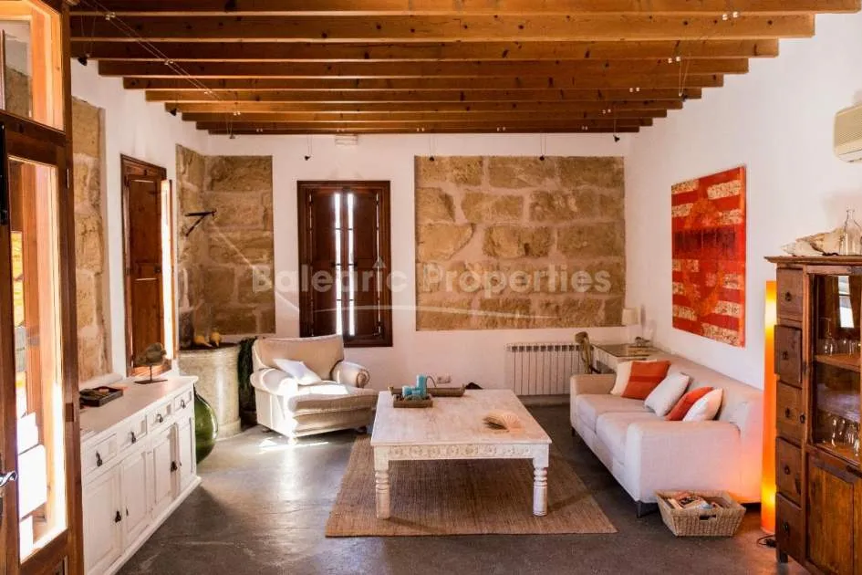 Charmantes Dorfhaus mit Pool und Hotellizenz in Moscari, Mallorca.