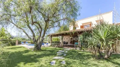 Landhaus mit Mietlizenz kaufen bei Pollensa, Mallorca