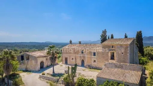 Imposantes altes Anwesen zu reformieren kaufen in der Inselmitte bei Llubí, Mallorca