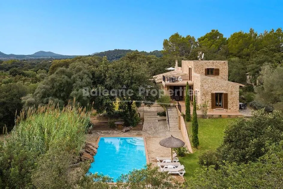 Finca mit drei Schlafzimmern und touristischer Vermietungslizenz kaufen in der Nähe von Artá, Mallorca