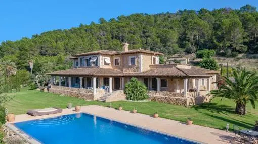 Luxuriöses Landhaus mit Mietlizenz kaufen in Puig de Santa Magdalena, Mallorca