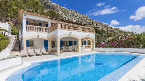 Charmante Villa kaufen mit Panoramablick in der exklusiven Urbanisation La Font, Pollensa, Mallorca