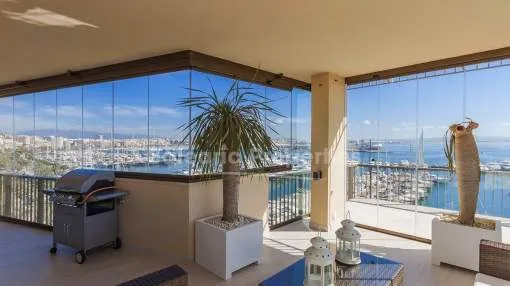 Wohnung in erster Meereslinie kaufen in Palma, Mallorca