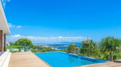 Villa in erhöhter Lage mit luxuriösem Design kaufen in Bendinat, Mallorca