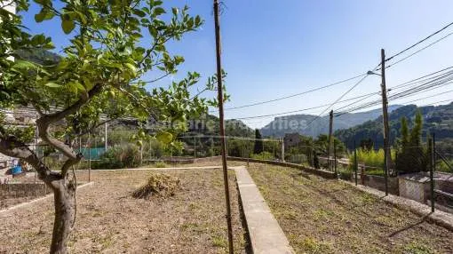 Grundstück mit fantastischem Bergblick kaufen in Valldemossa, Mallorca