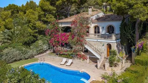 Mediterrane Villa mit wunderschönem Panoramablick auf das Meer kaufen in Portals, Mallorca