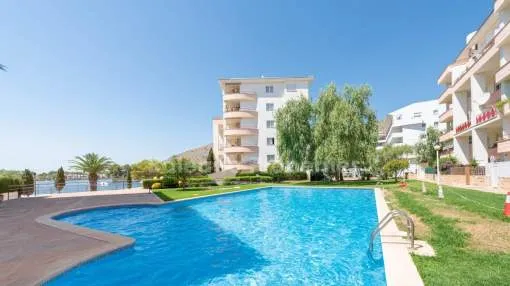 Geräumige Wohnung mit Seeblick kaufen in Alcudia, Mallorca