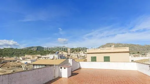 Wohnung kaufen mit Blick auf die Berge im Zentrum von Pollensa, Mallorca