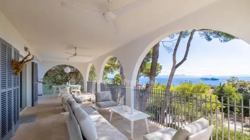Freistehende Villa mit Meerblick kaufen in der Nähe von Puerto Alcúdia, Mallorca