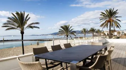 Villa am Strand mit Lizenz zur Ferienvermietung, zu verkaufen in Palma, Mallorca