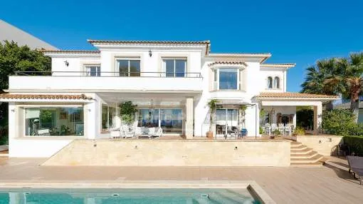 Beeindruckende mediterrane Villa mit Meerblick zu verkaufen in Bendinat, Mallorca