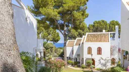Wunderschönes Dorfhaus mit privilegiertem Meerblick, zu verkaufen in Sol de Mallorca