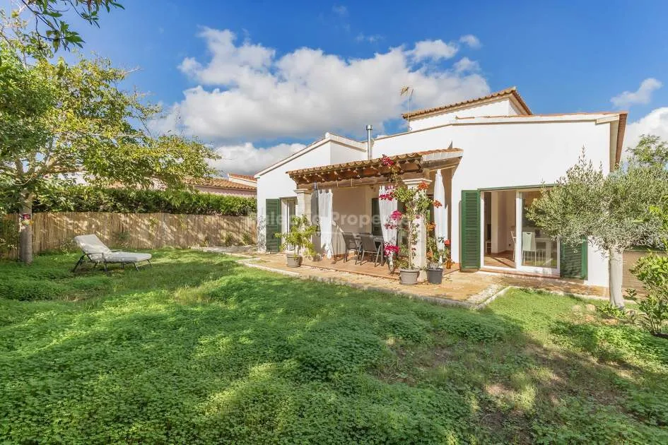 Charmante Villa mit altem Garten zu verkaufen in Sa Rápita, Mallorca