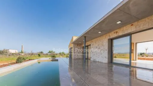 Moderne Landvilla mit Panoramablick kaufen in Llubí, Mallorca