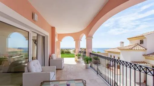 Schicke Gartenwohnung mit Meerblick kaufen in Puerto Andratx, Mallorca
