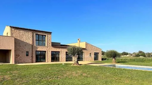 Neue Luxusfinca mit Panoramablick kaufen in der Landschaft von Santanyí, Mallorca