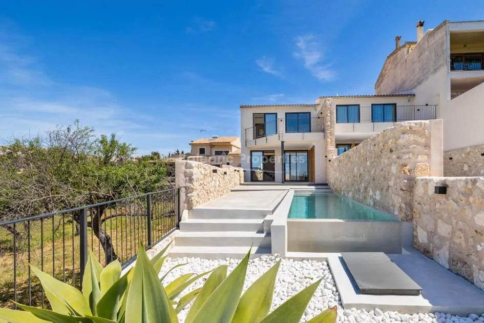 Vollständig renoviertes Dorfhaus mit Pool kaufen in Campanet, Mallorca