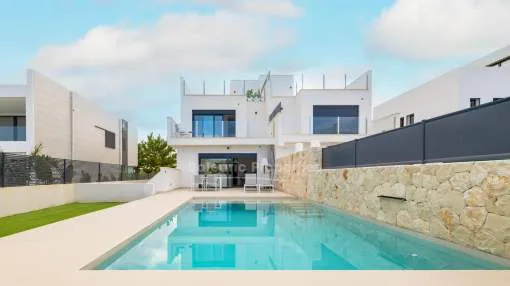 Neue Doppelhaushälfte mit Pool zu verkaufen in Puig de Ros, Mallorca