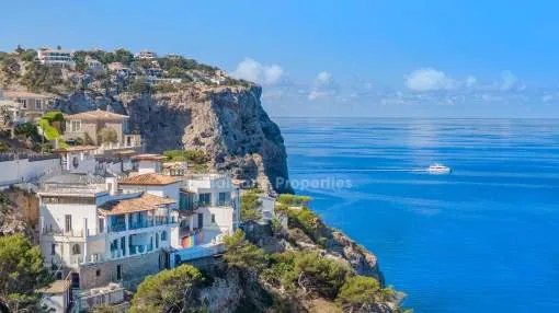 Villa in spektakulärer erster Linie kaufen in Puerto Andratx, Mallorca