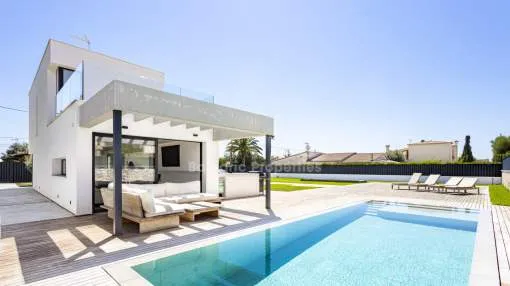 Exquisite moderne Villa zum Verkauf auf einem Doppelgrundstück in Palmanyola, Mallorca