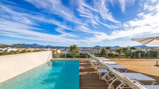 Luxus -Villa mit offenem Meerblick und Lauflage zum Zentrum kaufen in Puerto Pollensa, Mallorca