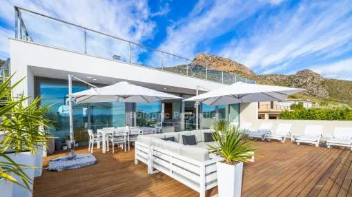 Luxus -Villa mit offenem Meerblick und Lauflage zum Zentrum kaufen in Puerto Pollensa, Mallorca