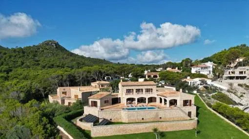 Spektakuläre Villa in erster Meereslinie kaufen in Capdepera, Mallorca