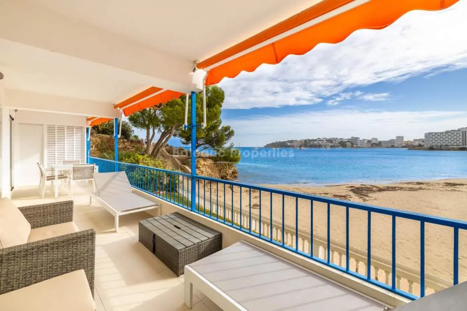 Wohnung in erster Reihe mit Meerblick kaufen in Palmanova, Mallorca