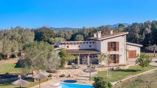 Rustikale Landvilla mit Pool kaufen in Ariany, Mallorca