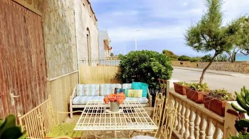 Außergewöhnliche Villa mit Gewerbe- und Ferienvermietungslizenz zu verkaufen in Son Serra de Marina, Mallorca