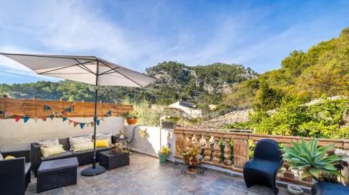 Hübsches Dorfhaus mit Ferienvermietungslizenz zu verkaufen in Caimari, Mallorca
