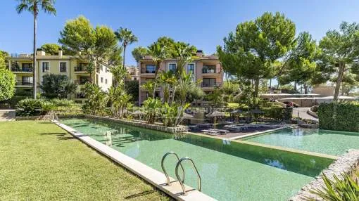 Großzügige Wohnung mit exzellenter Ausstattung zu verkaufen in Camp de Mar, Mallorca