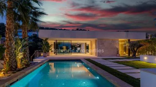 Hochwertige Villa mit Gästehaus zu verkaufen in Portals Nous, Mallorca