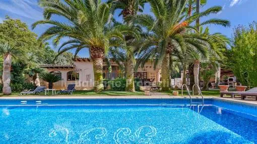 Schönes Landhaus auf einem großen Grundstück kaufen in Sencelles, Mallorca