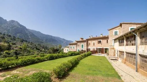 Reizende neue Anlage von Dorfhäusern kaufen in Fornalutx, Mallorca
