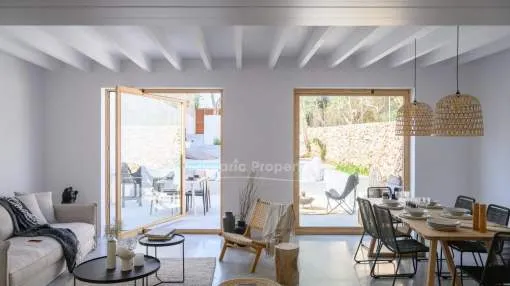 Modernes Dorfhaus mit Pool kaufen in Ariany, Mallorca