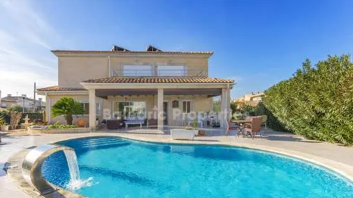 Schöne Villa mit Pool und Spa kaufen in Alcúdia, Mallorca