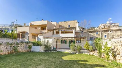 Wunderschön renoviertes Dorfhaus kaufen in Caimari, Mallorca