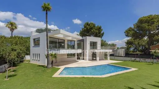 Moderne Villa mit wunderschönem Meerblick kaufen in Cas Català, Mallorca