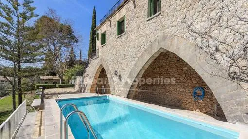 Einzigartige Villa mit Lizenz zur Ferienvermietung kaufen in Valldemossa, Mallorca