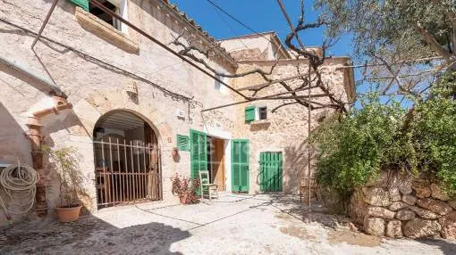Malerisches Dorfhaus kaufen im Zentrum von Búger, Mallorca